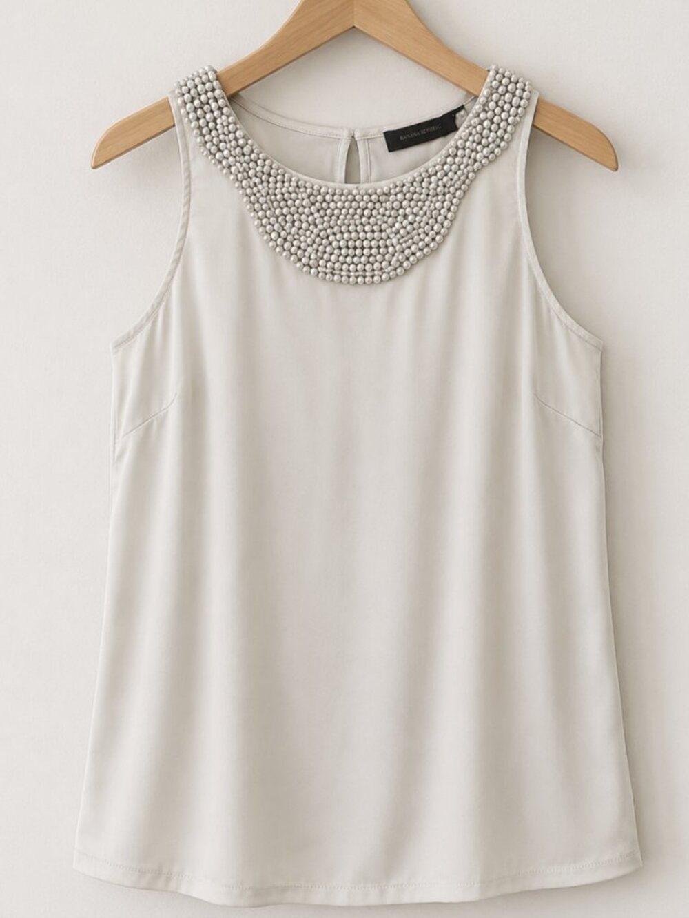 ✨🤍 The Limited Pearl-Neckline Embellished Shell - Size M🤍✨